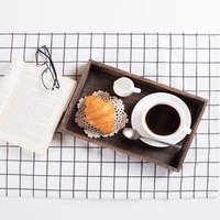 Plateau de service avec poignées, servir du café, du thé, des cocktails, des apéritifs, plateau de petit déjeuner en bois rectangulaire 11,8x7.9 pouces