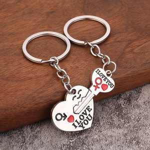 Porte-clés en forme de cœur très vendu, porte-clés en métal pour couple amoureux, cadeau pour la Saint-Valentin - Product Image 3