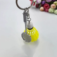 Porte-clés de badminton de simulation, un souvenir sportif artisanal haut de gamme spécialement conçu pour les passionnés
