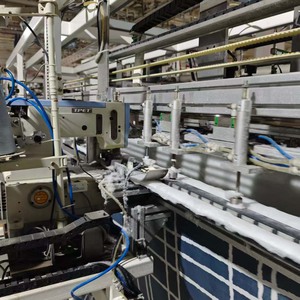 Hoàn toàn tự động Comforter làm cho máy tích hợp tự động cho ăn lây lan may và cạnh trang trí cho nhà sản xuất dệt may - Product Image 4