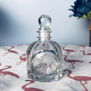 Botella de Perfume de Vidrio Transparente Tallada y Grabada, Estilo Retro Europeo, Ecológica, para Aceites Esenciales y Perfumes - Product Image 5