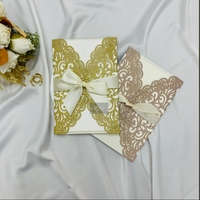 Cartes d'invitation de mariage en papier découpées au laser sur le thème de l'amour avec paillettes roses