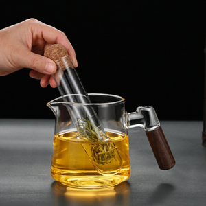 Infusore per Tè in Vetro Borosilicato ad Alta Resistenza, Portatile e Riutilizzabile, con Coperchio in Sughero, Design a Provetta - Product Image 3