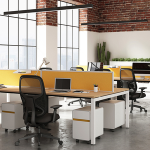 Estación de Trabajo Modular Moderna para 4 Personas con Diseño de Bancos para Espacios Amplios y Equipos de Tamaño Mediano - Product Image 3