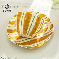 Service de vaisselle en céramique personnalisé FENN, motif géométrique rayé/à pois, vaisselle en porcelaine artisanale, vente en gros pour restaurants