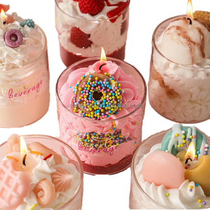 Fournisseur en gros de bougies parfumées faites à la main en cire de soja, multiples designs de desserts et de glaces, étiquette privée personnalisée, OEM, vente en gros - Product Image 1