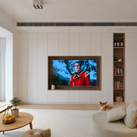 Meuble TV mural en bois blanc avec étagères ouvertes, console multimédia intégrée pour salon