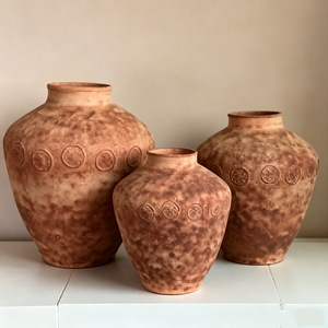 Ensemble de vases <span class=keywords><strong>en</strong></span> céramique à motif circulaire <span class=keywords><strong>en</strong></span> relief terracotta, style rustique Wabi Sabi, décoration de table de chevet <span class=keywords><strong>en</strong></span> bois - Product Image 6