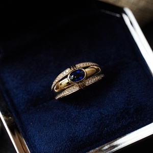 Aazuo Bague Cocktail Classique en Or Massif 18K avec Saphir Taille Princesse, Diamants Pavés, Forme Géométrique, Bijou de Luxe Unisexe pour Fiançailles - Product Image 3