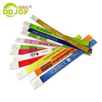 Bracelets d'admission VIP pour événements, en papier Tyvek/Dupont de 3/4 pouce, imperméables, imprimés numériquement, couleurs personnalisées, pour fêtes et événements