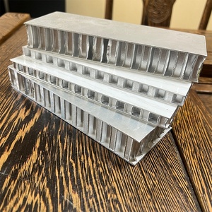 Pannello a nido d'ape <span class=keywords><strong>in</strong></span> alluminio rivestito <span class=keywords><strong>in</strong></span> <span class=keywords><strong>PVC</strong></span> da 18mm di spessore pannello a grana di legno - Product Image 5