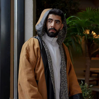 2026 Nouvelle Tunique Homme Personnalisée Farwa Hiver Arabe Musulmane à Capuche Noir Chameau Thobe Vêtement Islamique Ramadan Aïd Arabie Saoudite Dubaï