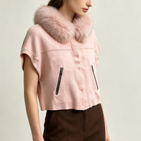 Cardigan en laine tricoté rose doux à col amovible en vraie fourrure, fermeture éclair, manches courtes, personnalisé pour femme - Collection Automne Tyan Wholesale