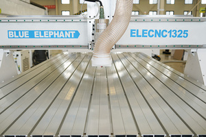 Routeur CNC à tête unique 3 axes 1325 pour acrylique 4x8ft, machine de gravure et de fraisage du bois - Product Image 6