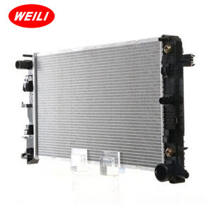 <span class=keywords><strong>Radiateur</strong></span> de refroidissement de brasage en aluminium automatique 68013630AA 9065000402 pour MERCEDES-BENZ SPRINTER 3 radiateurs de système de refroidissement de voiture 26-32mm - Product Image 1