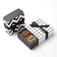 Boîte d'emballage en carton recyclable de luxe personnalisée pour macarons, bonbons, chocolats, biscuits, avec laminage mat, gaufrage, sans danger pour les aliments