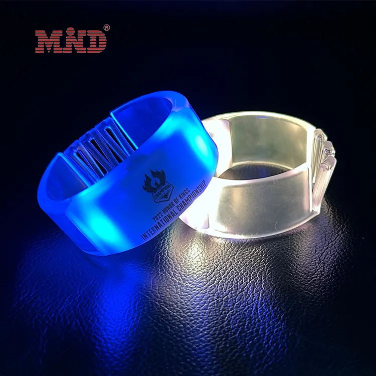 NFC RFID Gelang LED menyala LED gelang disesuaikan dengan pengendali jarak jauh untuk perlengkapan pesta