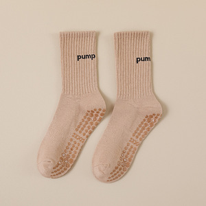 <span class=keywords><strong>Calcetines</strong></span> de Yoga Antideslizantes <span class=keywords><strong>con</strong></span> Diseño de Tubo de Compresión, Puño y Diseño Corporal, <span class=keywords><strong>con</strong></span> Logotipo Personalizado - Product Image 1