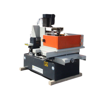 เครื่องตัดลวดเดี่ยวความเร็วสูง CNC รุ่น DK7745 สำหรับตัดโลหะ ปั๊ม PLC มอเตอร์คอร์ ขนาด 0.02 มม. 450x550 มม. - Product Image 3