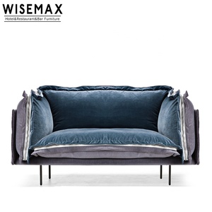 WISEMAX FURNITURE Mobilier de salon d'hôtel de style nodirc Ensemble de canapés Fauteuil de canapé moderne rembourré en <span class=keywords><strong>velours</strong></span> <span class=keywords><strong>bleu</strong></span> marine - Product Image 1