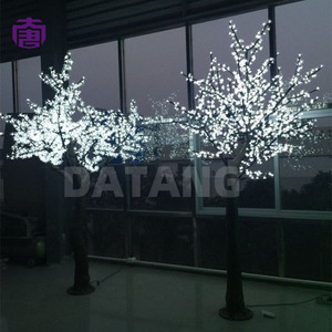 Árbol LED Comercial de Flores de Cerezo con Ramas Artificiales para Exhibiciones en Festivales y Paisajes Arquitectónicos - Product Image 4