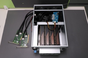 ฐานรองคอมพิวเตอร์แบบติดตั้งบนแร็ค PEX88096 4-GPU PCIe 4.0 แท่นขยายภายในเซิร์ฟเวอร์ GPU ประหยัดพลังงาน DDR4 - Product Image 5