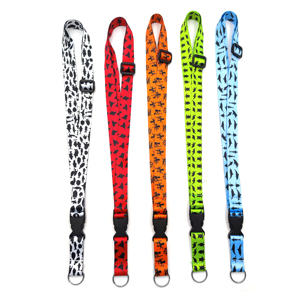 Cordon de cou rétractable en polyester avec logo personnalisé, impression sérigraphique, porte-badge et porte-clés - Product Image 1