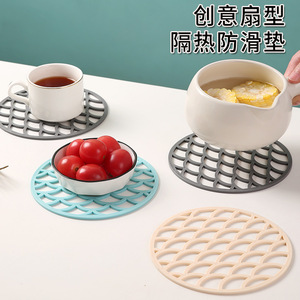 Round Plastic Heat Resistant Table <b>Mat</b> Oriental Design For Cup Bowl <b>Plate</b> Pad Easy Clean - Product Image 2