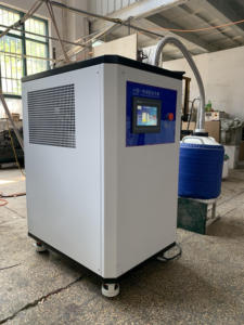 Usine de production d'azote liquide de petite taille, 8 L par jour, pureté élevée à 99,9 %, liquéfieur d'azote liquide - Product Image 4
