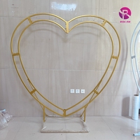 Arche de mariage en or et blanc, grande arche d'amour, arche de fleurs, cadre de fond, décoration, arche en forme de cœur pour les événements et les fêtes