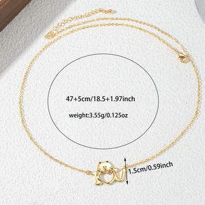 Collana Trendy con Ciondolo Orsetto 'I Love U' in Oro Splendente, Charm Smaltato a Forma di Cuore, Catena Lucida Scintillante, Regalo di Gioielleria per Donne - Product Image 2
