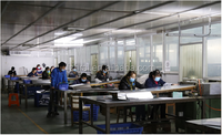 Noyau en nid d'abeille en acier inoxydable sur mesure pour panneaux de ventilation et applications industrielles de blindage EMI