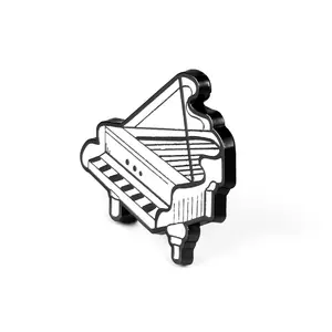 เข็มกลัดเปียโนไวโอลินกีตาร์แผ่นป้ายโลหะเคลือบแข็งเครื่องดนตรีออกแบบได้ตามต้องการ