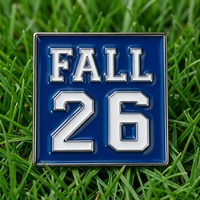 Broche personnalisée avec logo bleu royal et blanc, lettres grecques, souvenir de sororité universitaire, faite à la main