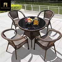 Chaise de jardin moderne vintage à dossier haut en rotin et osier Ensemble de mobilier d'extérieur confortable imperméable empilable écologique