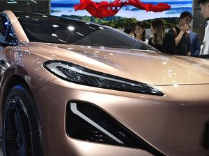 2025 Hongqi Tiangong05 Electric Standard Edition 750km Range Caja <span class=keywords><strong>de</strong></span> cambios automática Dirección para zurdos Cuero R18 Dark Euro VI - Product Image 5