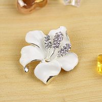 Vente en gros Broche florale Offre Spéciale pour femmes Bijoux Fashion Flower Crystal Bride Wedding Party Broches Pin pour robe de soirée