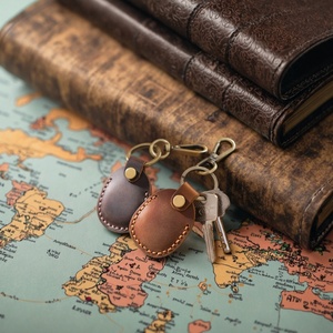 ซองใส่กุญแจหนังแท้แบบวินเทจ ป้องกันการตกหล่น พร้อมอุปกรณ์ติดตาม  ห่วงคล้องกุญแจแบบพกพา  ฝาครอบป้องกัน - Product Image 4