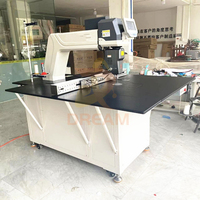 Machine à coudre modèle intelligent informatisé CNC pour sacs en cuir et sièges de voiture