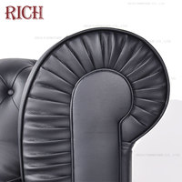 Canapé Chesterfield 3 places contemporain en cuir PU noir vintage, design capitonné avec pieds en bois de style européen pour la décoration intérieure