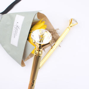 ปากกาลูกลื่นแบบกำหนดเองพร้อมโลโก้สีทอง ขนาด 1.0 มม. ดีไซน์คริสตัลเพชรเม็ดใหญ่ - Product Image 3