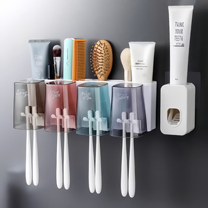<span class=keywords><strong>Set</strong></span> da <span class=keywords><strong>Bagno</strong></span> Multifunzionale a Due Pezzi: Portaspazzolini da Parete in <span class=keywords><strong>Plastica</strong></span> e Dispenser per Dentifricio - Product Image 3