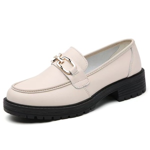 Mocassins Plats BUKEN <span class=keywords><strong>Femme</strong></span> Nouveau Style, Dessus en PU Noir, Boucle, Légers, Design Slip-On, Tendance Mode Hiver, <span class=keywords><strong>Semelle</strong></span> Intermédiaire en Caoutchouc - Product Image 1