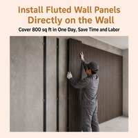 Panneau mural et de plafond en PVC rainuré sur mesure OEM, imitation bois avec bande dorée, pour la décoration intérieure d'hôtels et de maisons