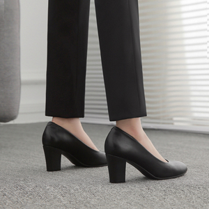 Zapatos <span class=keywords><strong>de</strong></span> mujer clásicos personalizados, zapatos <span class=keywords><strong>de</strong></span> vestir <span class=keywords><strong>de</strong></span> <span class=keywords><strong>azafata</strong></span> <span class=keywords><strong>de</strong></span> temperamento a la moda, zapatos antideslizantes, zapatos <span class=keywords><strong>de</strong></span> trabajo <span class=keywords><strong>de</strong></span> tacón grueso con cabeza redonda - Product Image 4