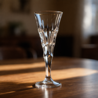 Verre à vin vide de luxe de style chinois, nouveau, en cristal taillé coloré sur mesure, 170-320 ml, avec logo personnalisé, teinté rose et rouge