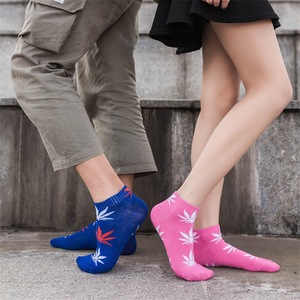 Unisex Weed Leaf Jacquard Cotton Sport <strong>Socks</strong> Men Women Novelty Fun Crew Colorful Weed Leaves Ankle <strong>Socks</strong> - Product Image 3