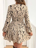 Robe décontractée pour femme à imprimé léopard, ornée de perles et de dentelle, col en V, mi-mollet, coupe évasée, manches bouffantes, taille naturelle, ourlet à volants étagés