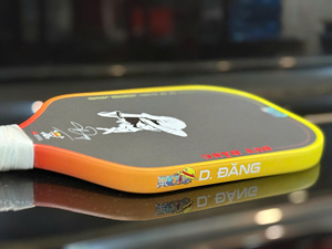 ไม้พายพิคเคิลบอลระดับมืออาชีพ EAVX Gen 4 ไร้ขอบ ขนาด 16 มม. ผิวคาร์บอน T700 โครงไฟเบอร์กลาส แกนรังผึ้ง รับผลิตแบบ OEM ODM จำหน่ายจำนวนมาก - Product Image 3