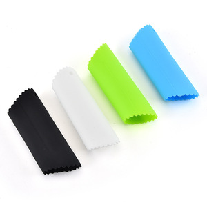 Silicone Garlic Peeler Blue Manual Kitchen Tool For Garlic Peeling Food Grade Herb Spice Tools - Product Image 2